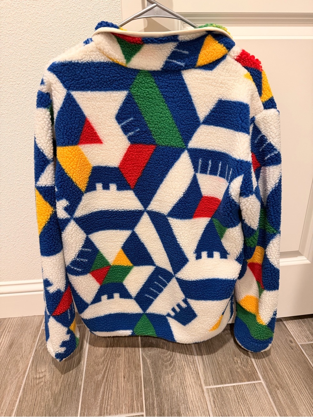 Geometric Fleece Jacket with Bold Colors - Picture 8 of 8